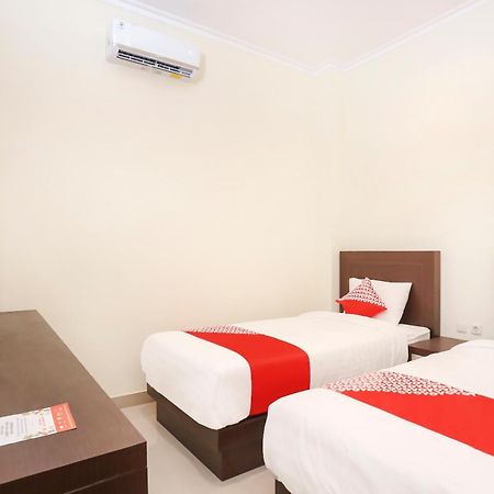 Vaccinated Staff - OYO 1626 Alena Residence Yogyakarta Exterior foto