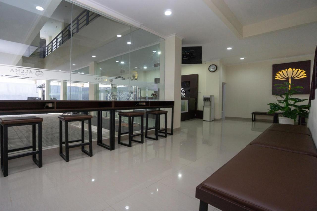 Vaccinated Staff - OYO 1626 Alena Residence Yogyakarta Exterior foto