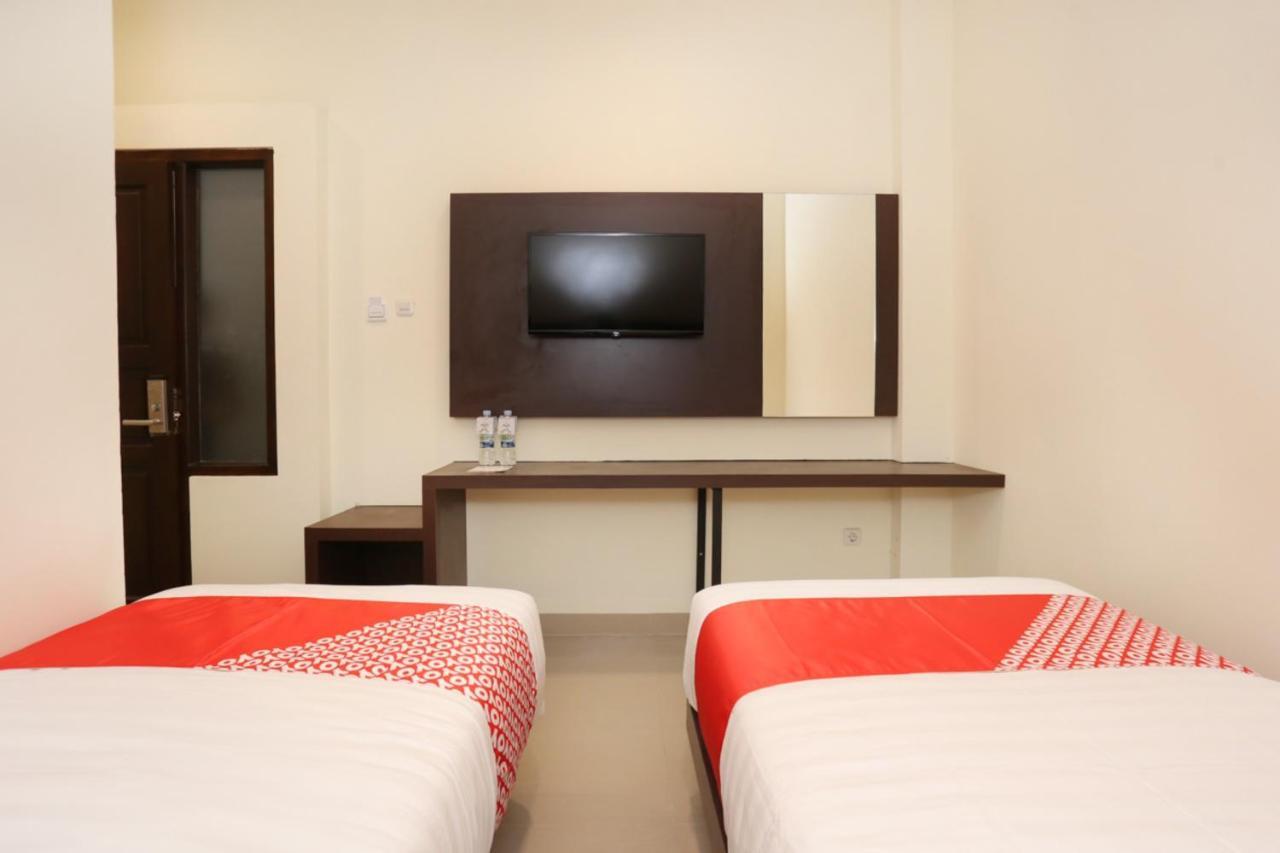 Vaccinated Staff - OYO 1626 Alena Residence Yogyakarta Exterior foto