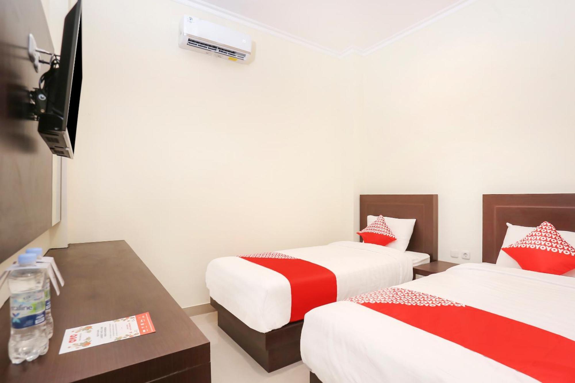 Vaccinated Staff - OYO 1626 Alena Residence Yogyakarta Exterior foto