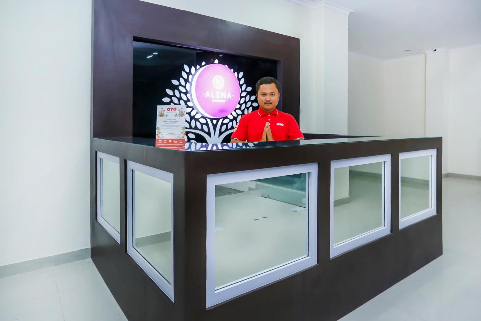 Vaccinated Staff - OYO 1626 Alena Residence Yogyakarta Exterior foto