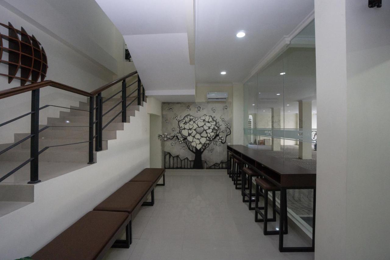 Vaccinated Staff - OYO 1626 Alena Residence Yogyakarta Exterior foto